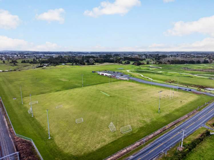 35 Otuwairoa Esplanade Opaheke_31