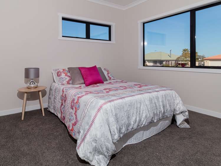 51 Kent Terrace Taradale_13