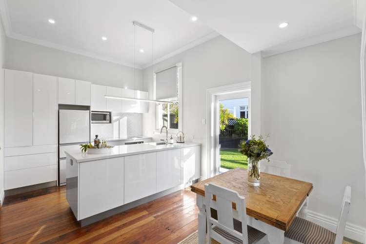 8 Morley Street New Plymouth Central_7