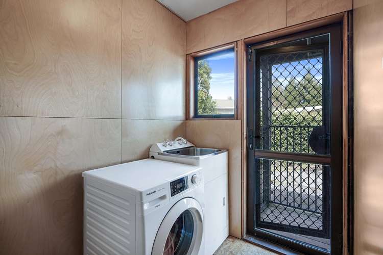 74a Kahikatea Drive Melville_10