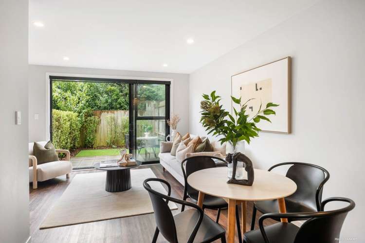 14 Tokai Place Glen Eden_6