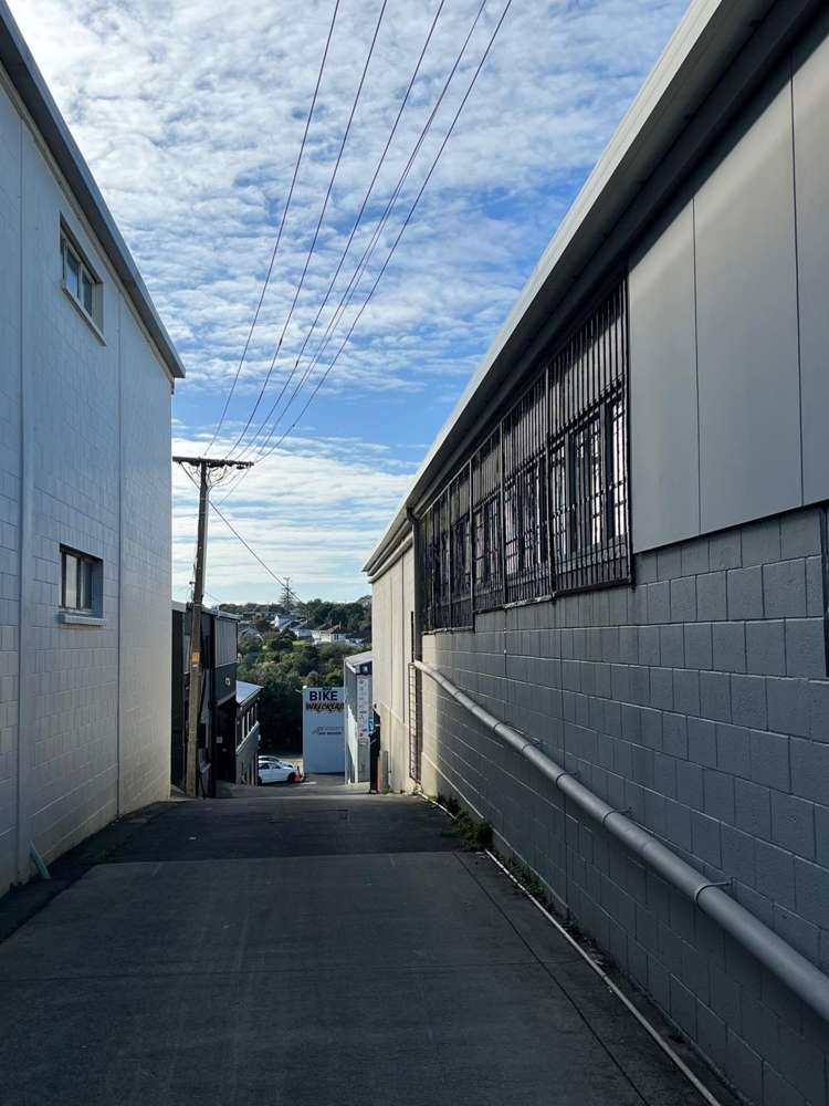 64 Barrys Point Road Takapuna_1