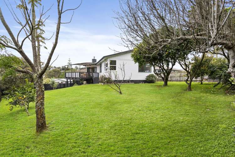 76 Lauderdale Road Birkdale_10