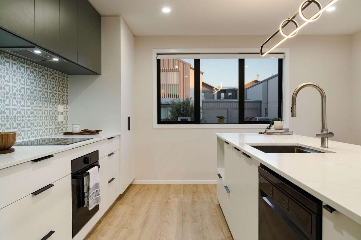 22 Rehua Way_4