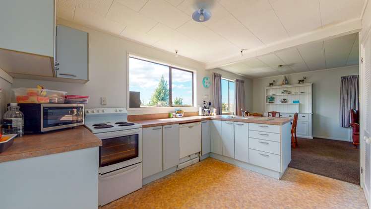 1261b East Coast Road Whakatiwai_5