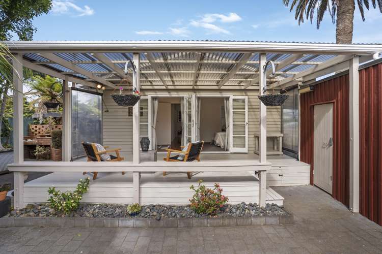 10 Hellyers Street Birkdale_9