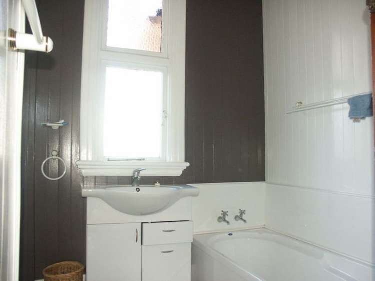 11 Playfair Street Caversham_18