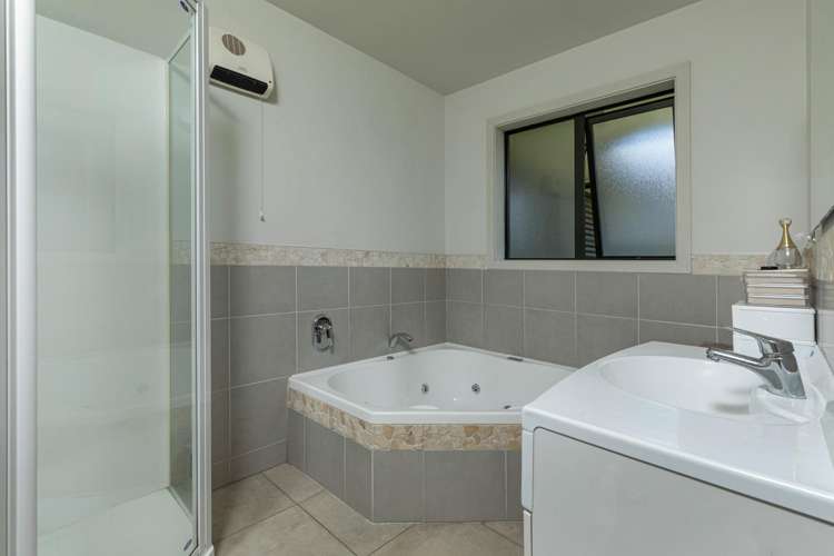 51 Frye Crescent Albert Town_12