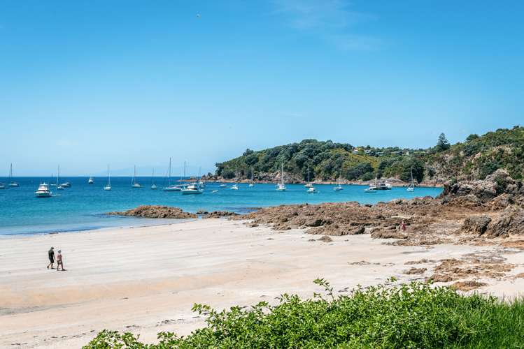 6/136 Ocean View Road Oneroa_24