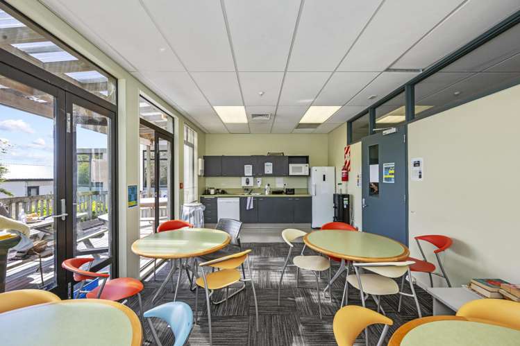 136 Whangaparaoa Road Red Beach_6
