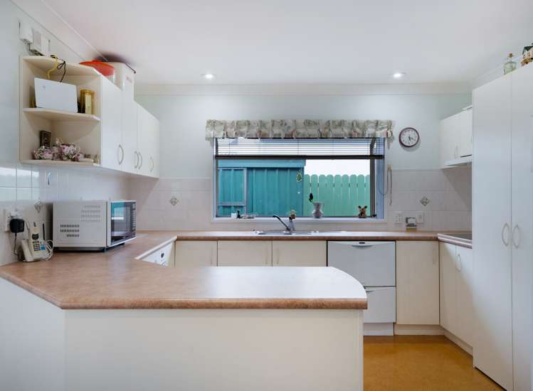 1 Youngs Road Papakura_16