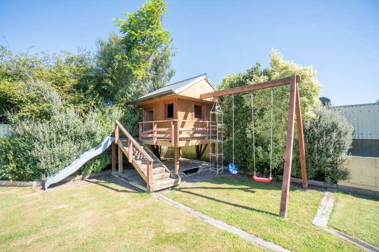 390 Botanical Road West End_17