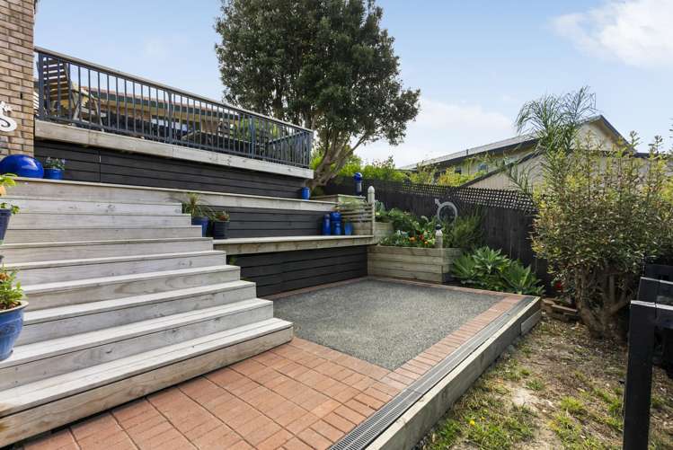 53 Donald Street Stanmore Bay_13