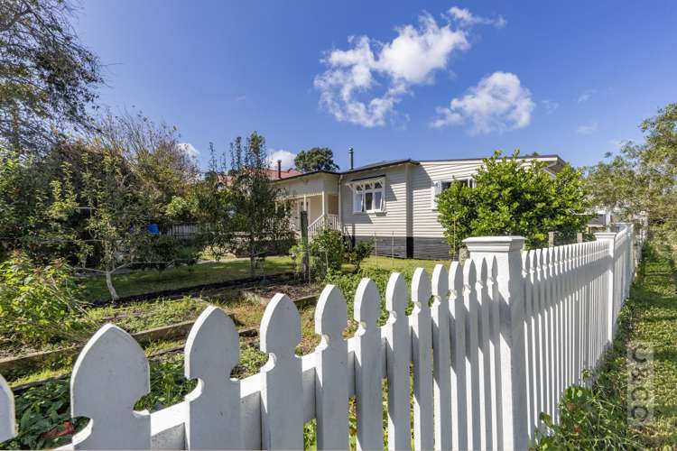 3 Downer Street Helensville_39