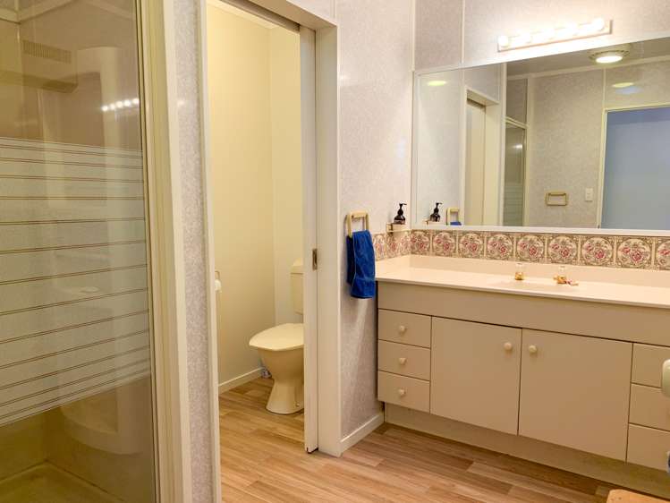 2d Feary Crescent Takaka_9