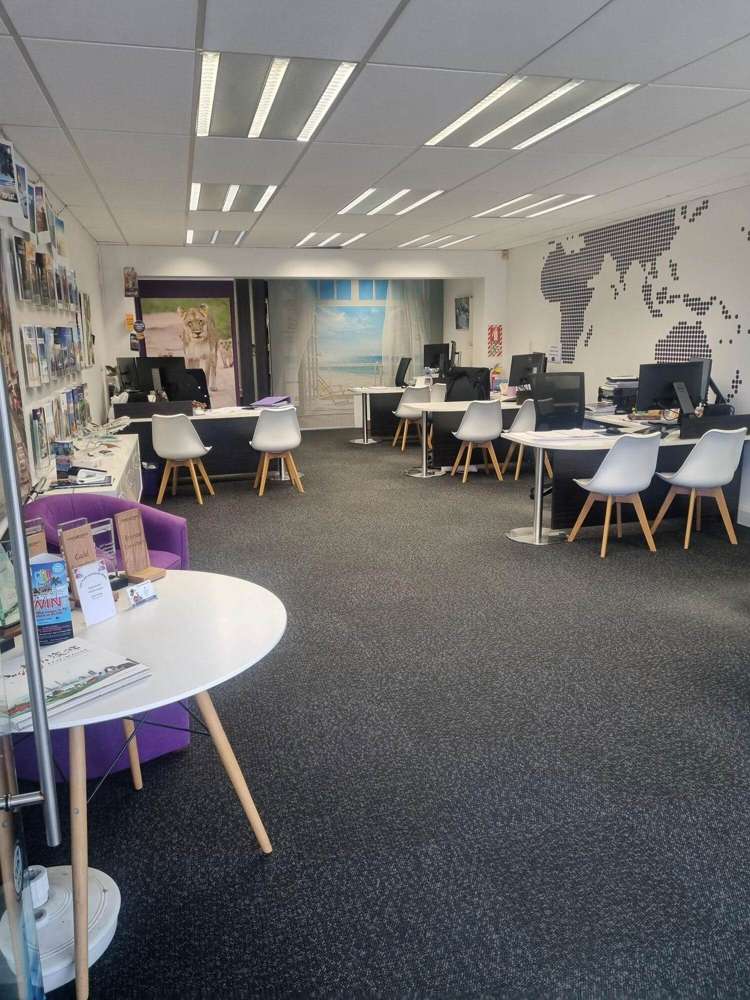 Unit A/17 Clyde Road Browns Bay_2