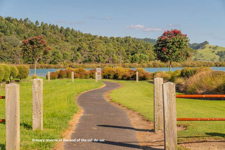 10 Voyager Place Cooks Beach_49