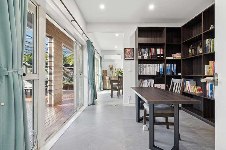 16 Almond Grove Greenhithe_11