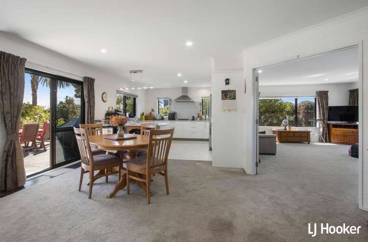 3 Athenree Heights Athenree_8