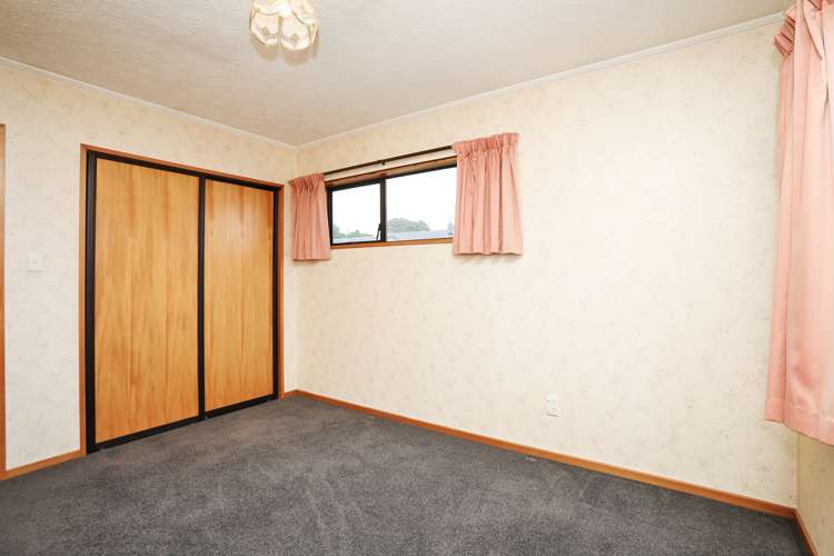 79 Fox Street Avenal_18