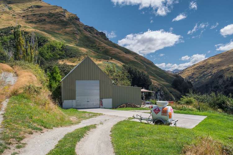 130 Moonlight Track Arthurs Point_11