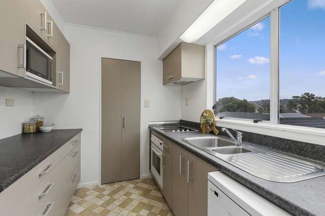 4 Cobar Close Maupuia_4