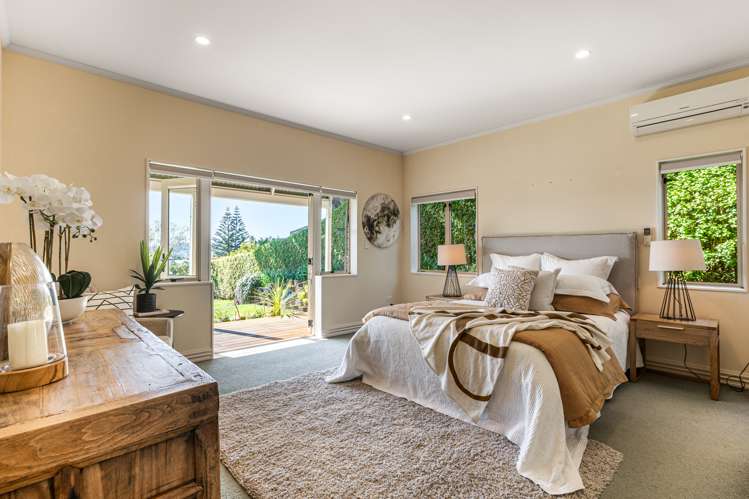 8 Fallsbrook Lane Mangere Bridge_12