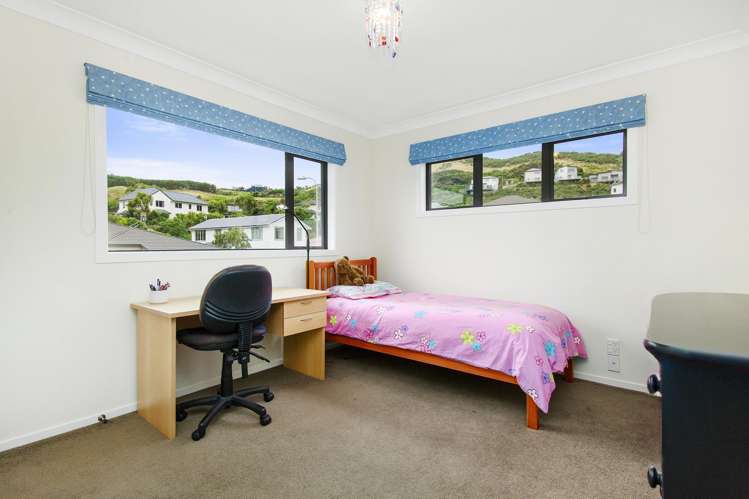 189 Woodman  Drive Tawa_17