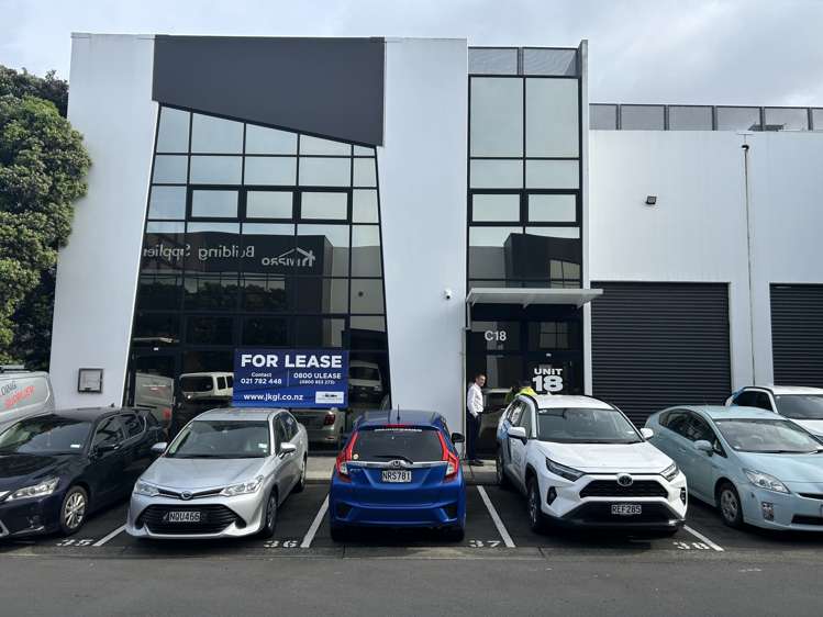 C18/930 Great South Road Penrose_0