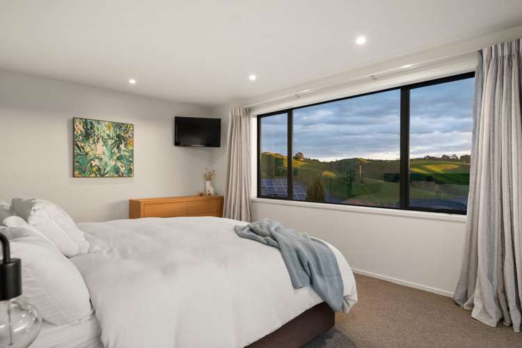 179 Ballintoy Park Drive Welcome Bay_9