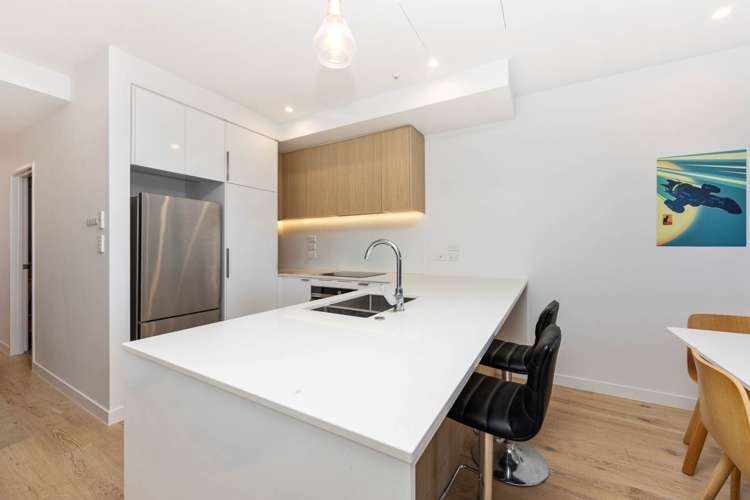 211/1 Kimiora Street_5