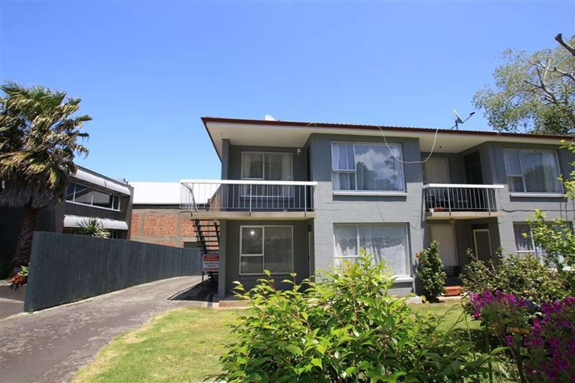 4/2 Fairview Road Mount Eden_0