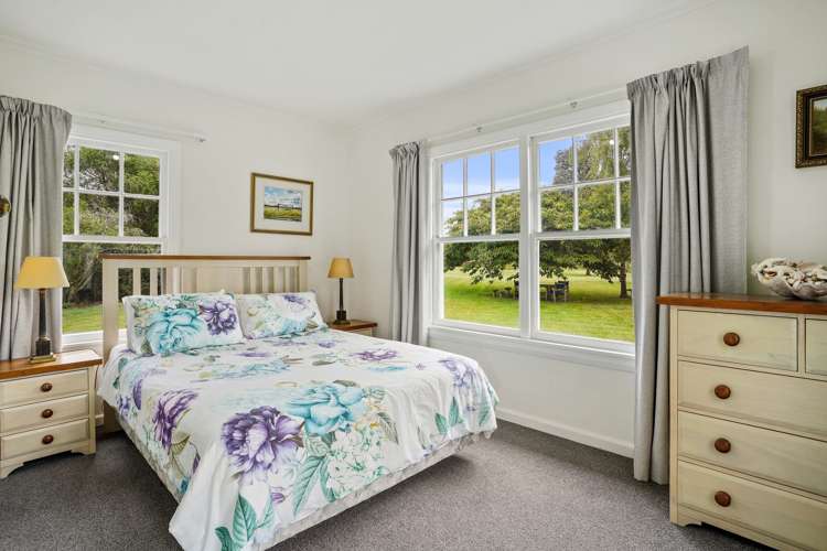 137 Main North Road Woodend_11