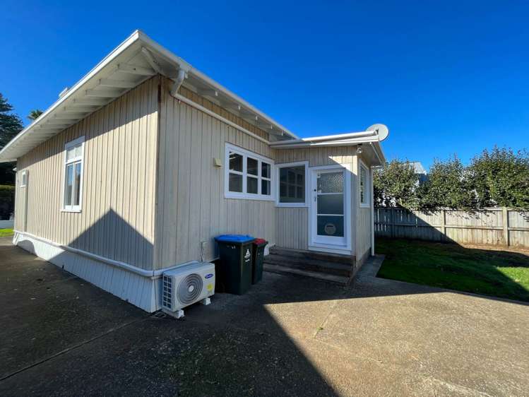 84 Quadrant Road Onehunga_17