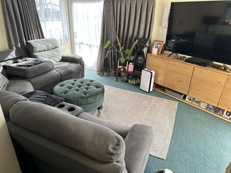 2/95 McLean Street Waitara_1