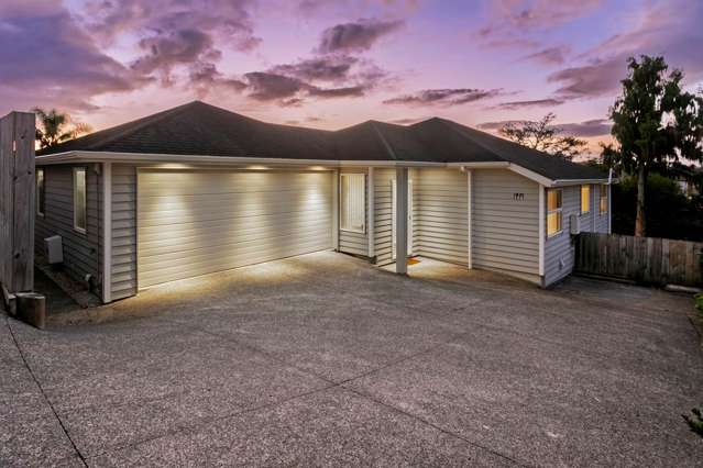 Stylish Family Living in Central Pinehill