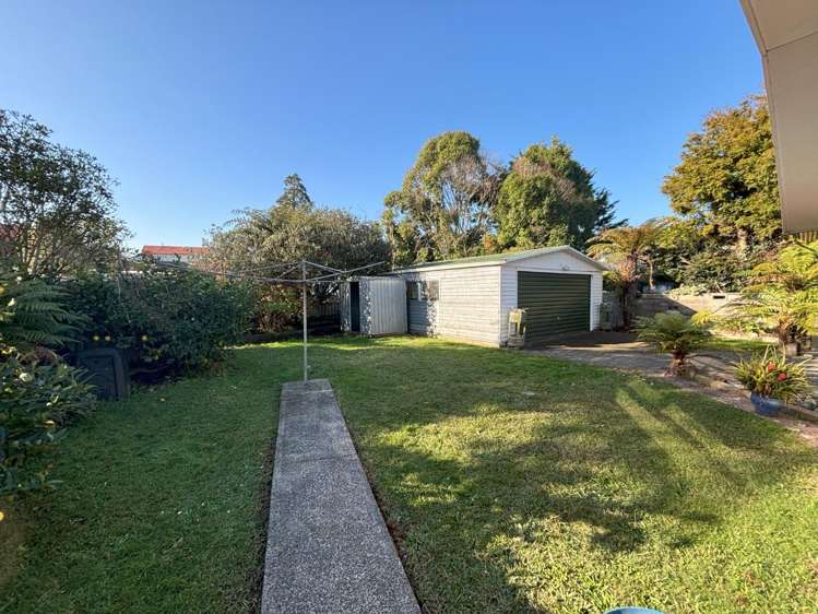 10 Kowhai Street Hamilton Lake_15
