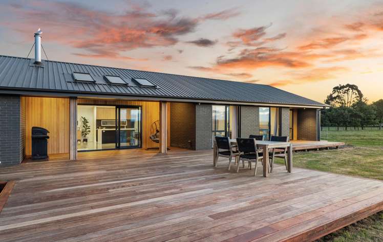 154 River Road Tai Tapu_19