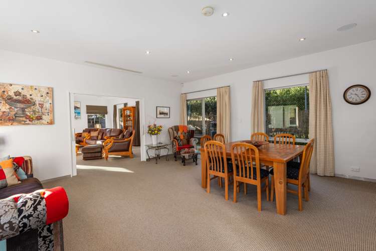 142 North Parade Richmond_7