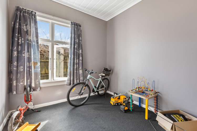 9 Mahoe Street Strandon_19