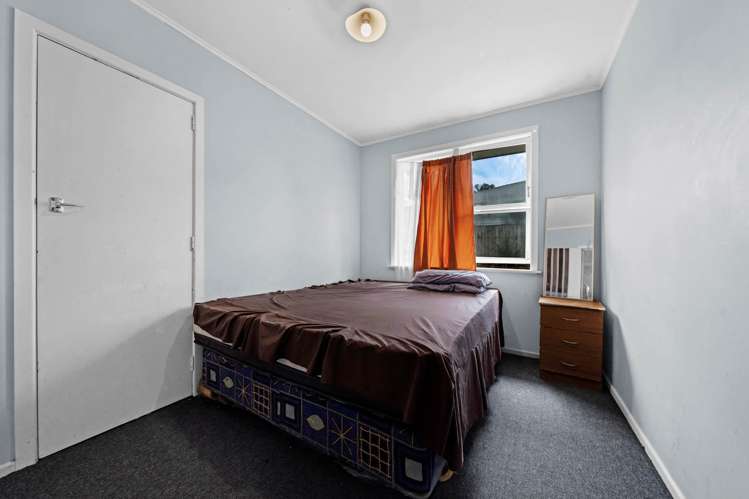 64 Fisher Crescent Otara_12