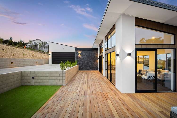 8 Kapuka Lane Kennedys Bush_24