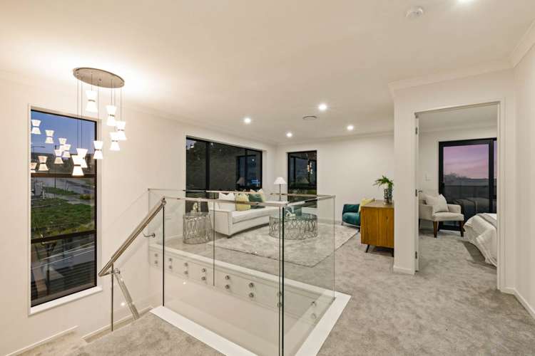 35 Michael Bosher Way Flat Bush_13