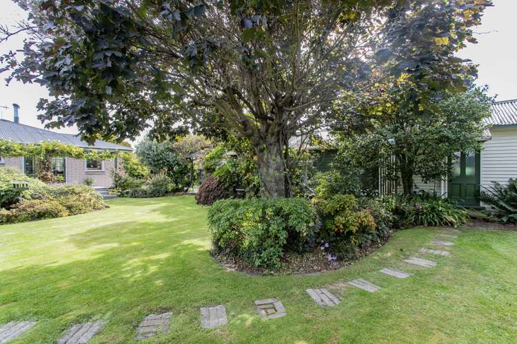 10 Clayton Road Amberley_14