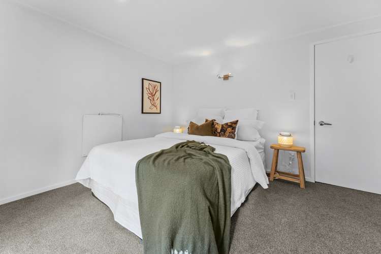 2/3 Ondine Place Glenfield_8