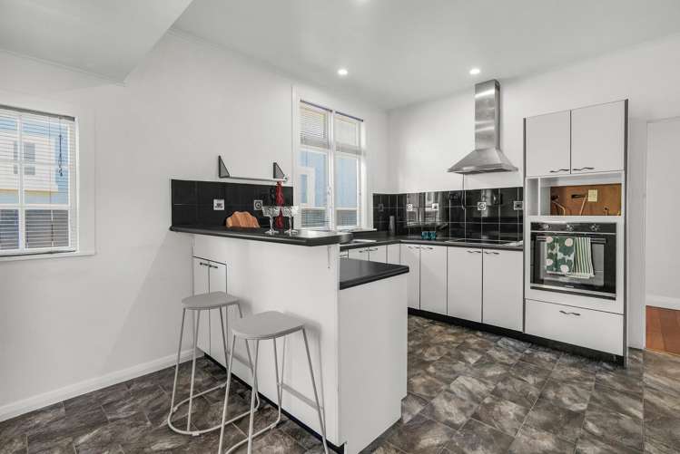 58 Pilmuir Street Hutt Central_10