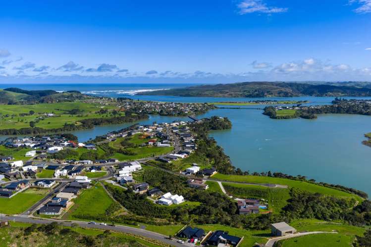 13 Ruruhi Street Raglan_10