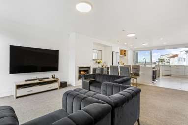 19E St Stephens Avenue_1
