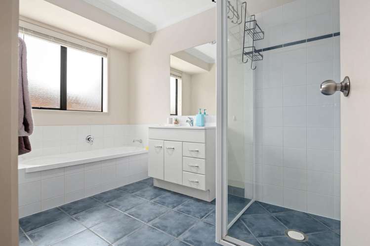 2 Lavenham Place Rototuna North_12