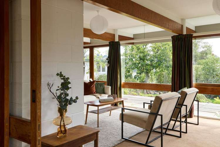 110 Huntsbury Avenue Huntsbury_11